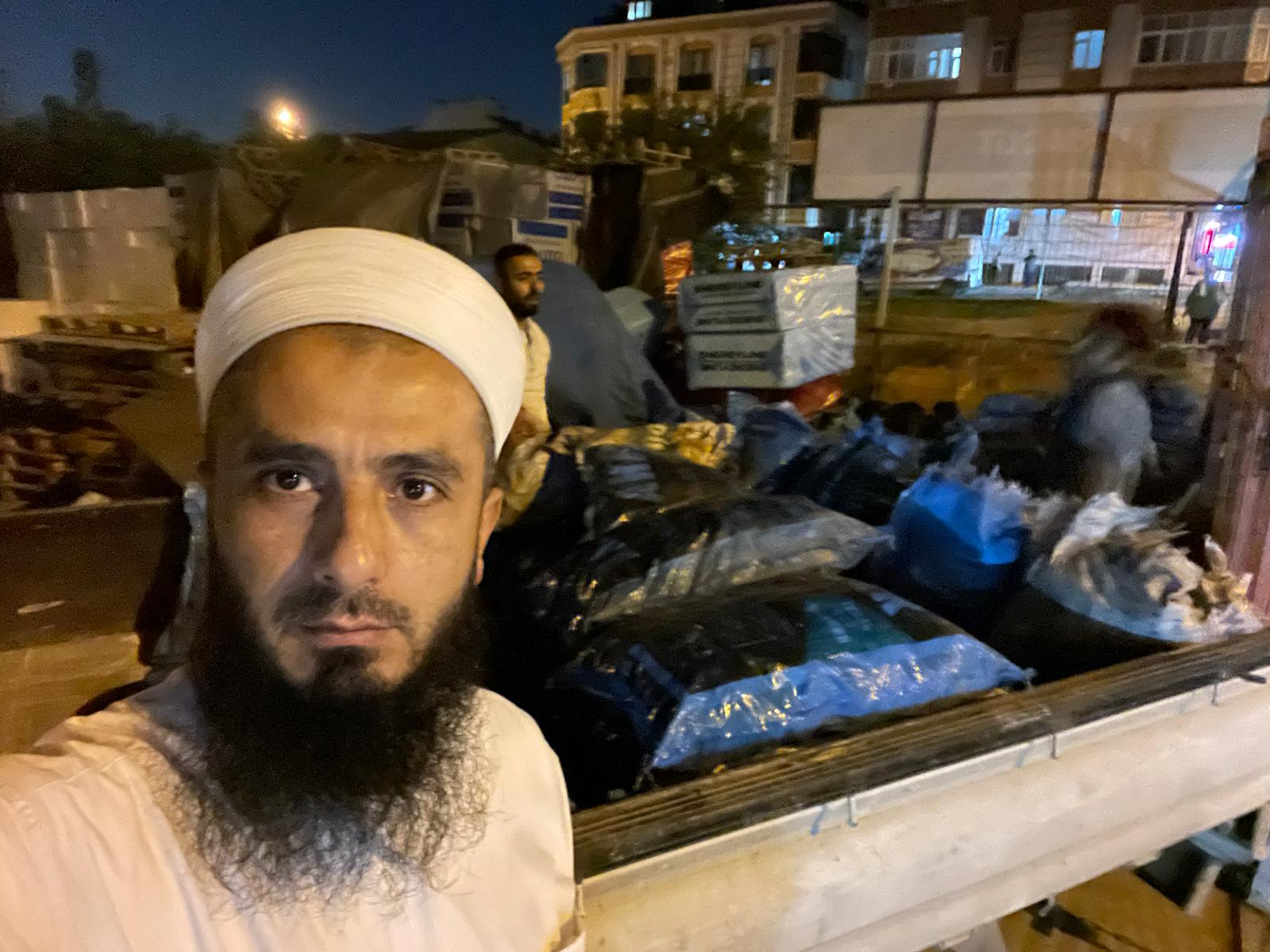 İHTİYAÇ SAHİBİ AİLELERE KÖMÜR DAĞITIMI GERÇEKLEŞTİRDİK...